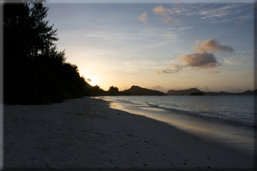 foto Alba e Tramonto alle Isole Seychelles